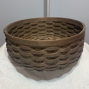 Large round longaberger basket
